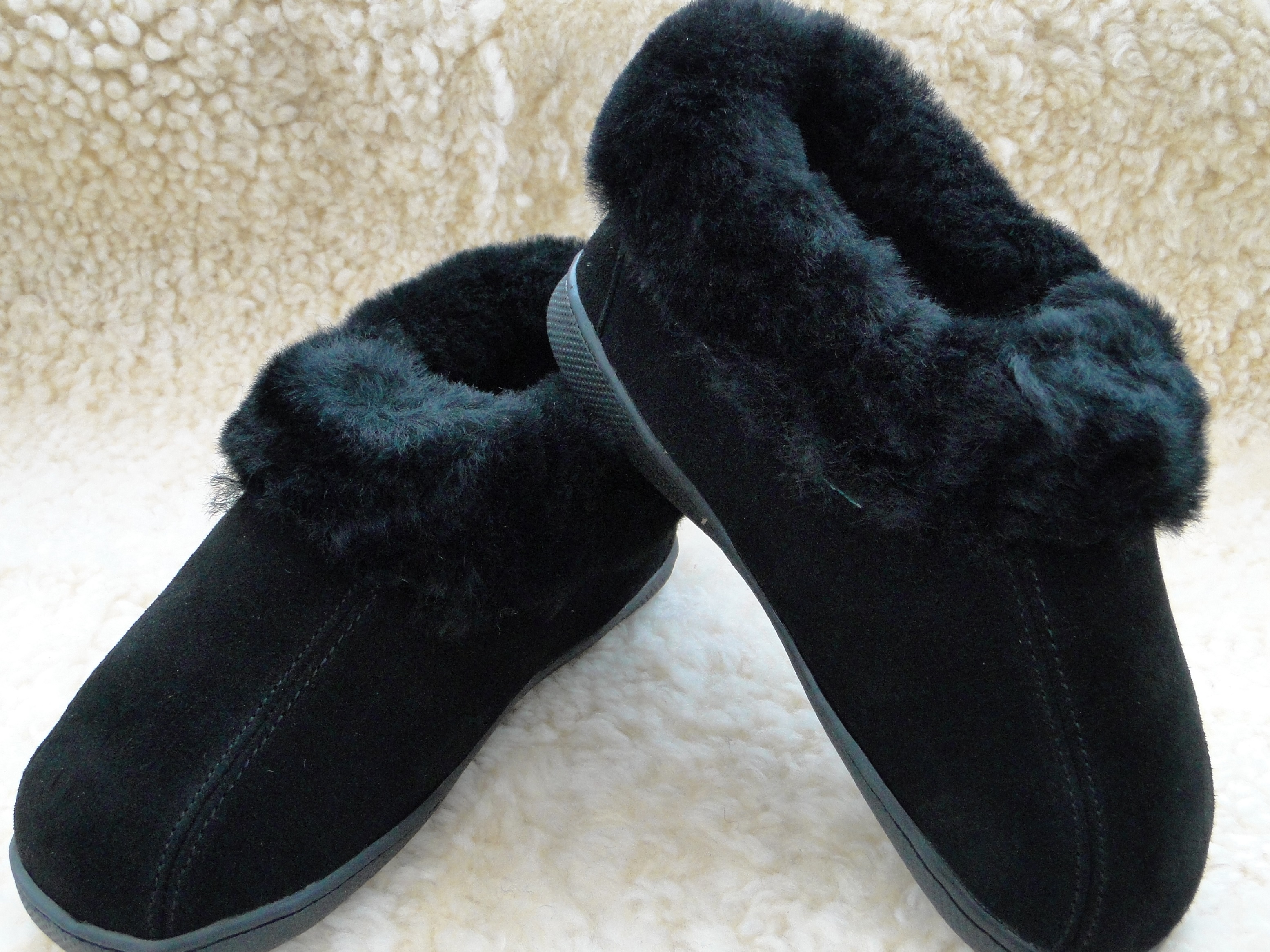 black sheepskin slippers ladies