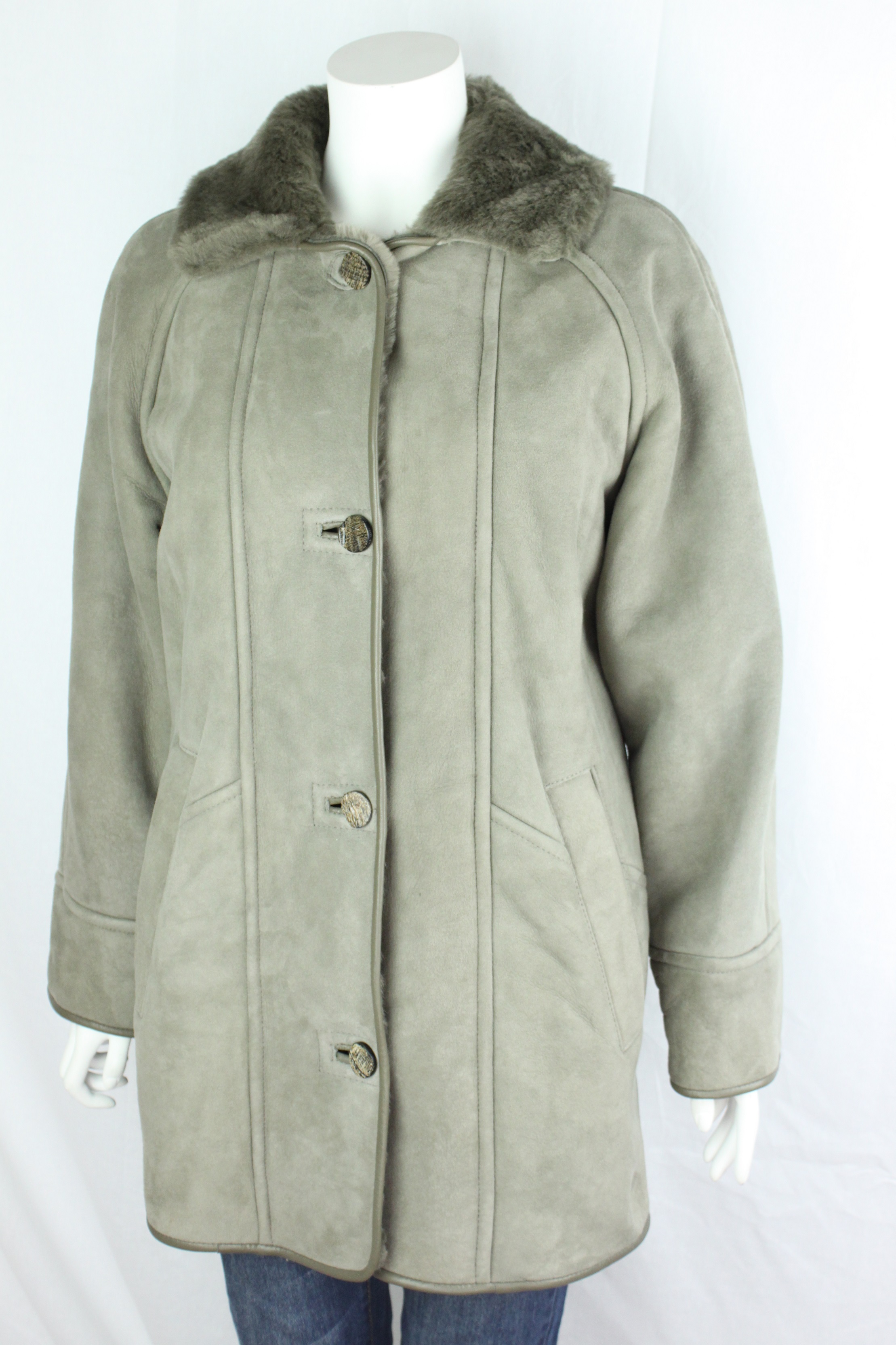 Ladies Traditional Style Sheepskin Coat - Beige - Tan - Brown